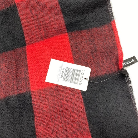 Torrid Women’s Plus Size Buffalo Check Red & Black Block Plaid Blanket Scarf - Picture 6 of 6